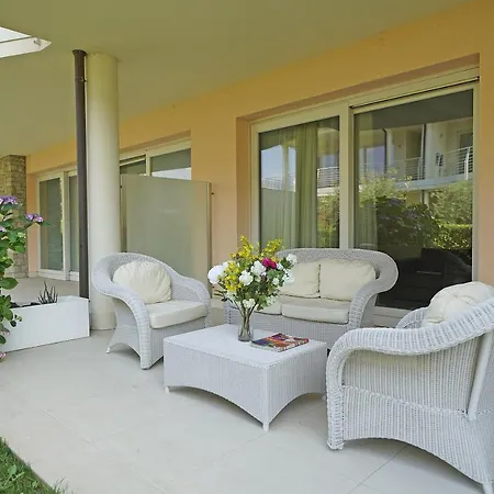 Giulia Luxury Apartment Sirmione Exterior photo
